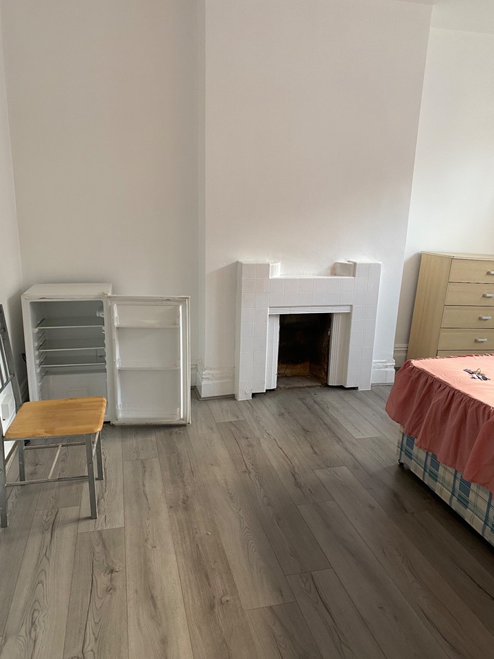 Additional image 3 of 5 Bed Terraced House, East Park Rd, LE5, N1 7GU