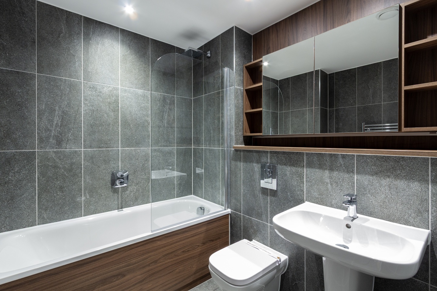 Additional image 3 of 2 Bed Flat, Port St, M1, N1 7GU