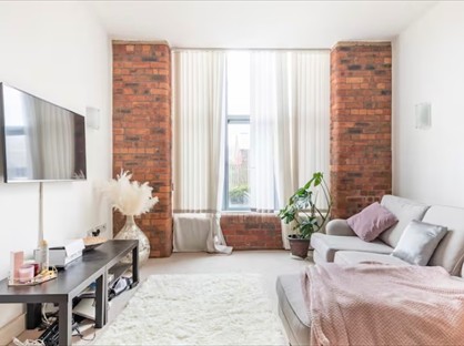 Room in a Shared Flat, The Silk Mill, HX5