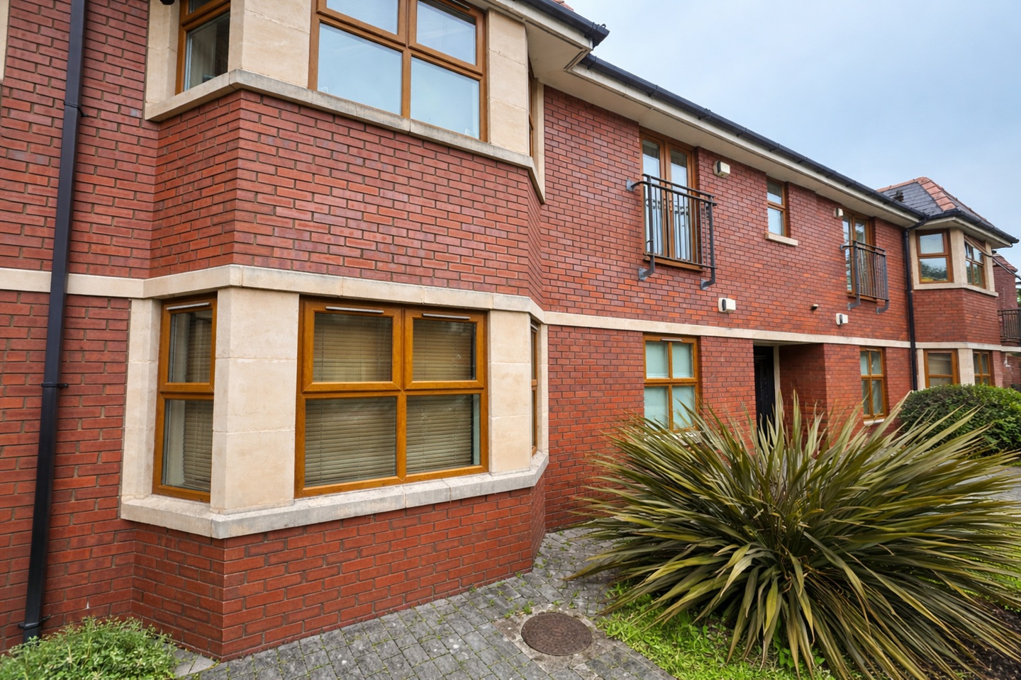 1 Bed Flat, St. Josephs Court, CF14, N1 7GU