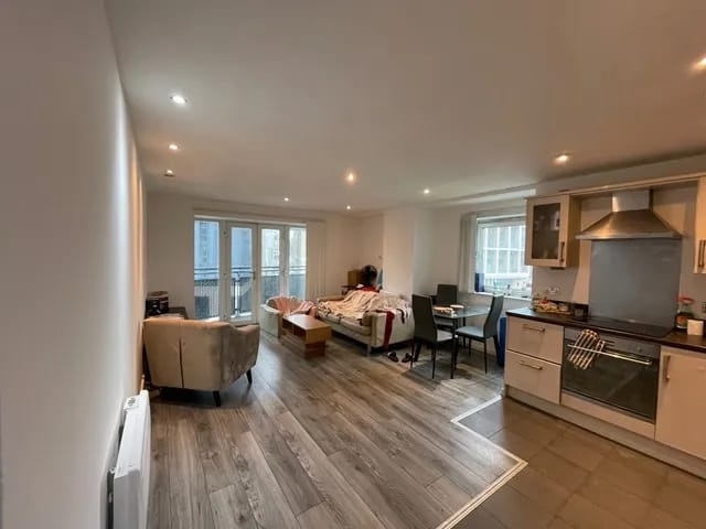 Additional image 2 of 2 Bed Flat, Masshouse Plaza, B5, N1 7GU