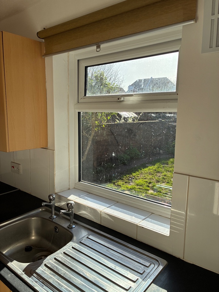 Additional image 10 of 1 Bed Maisonette, Atherley Road, SO15, N1 7GU