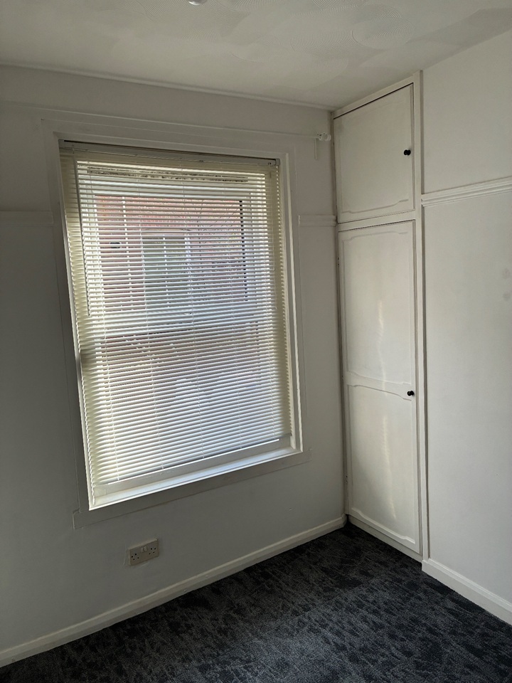 Additional image 12 of 1 Bed Maisonette, Atherley Road, SO15, N1 7GU