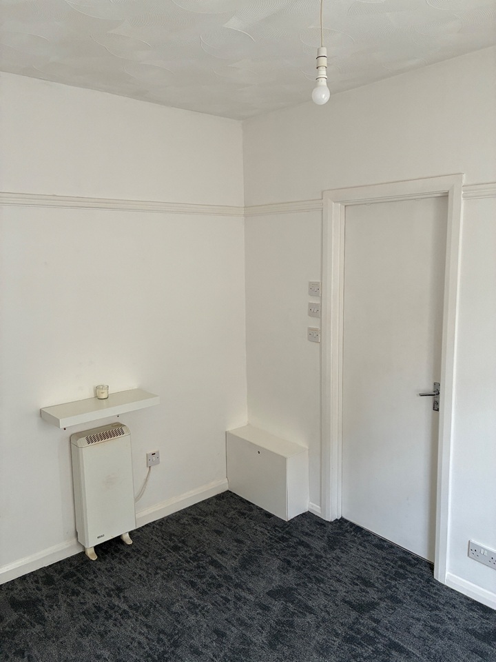 Additional image 13 of 1 Bed Maisonette, Atherley Road, SO15, N1 7GU