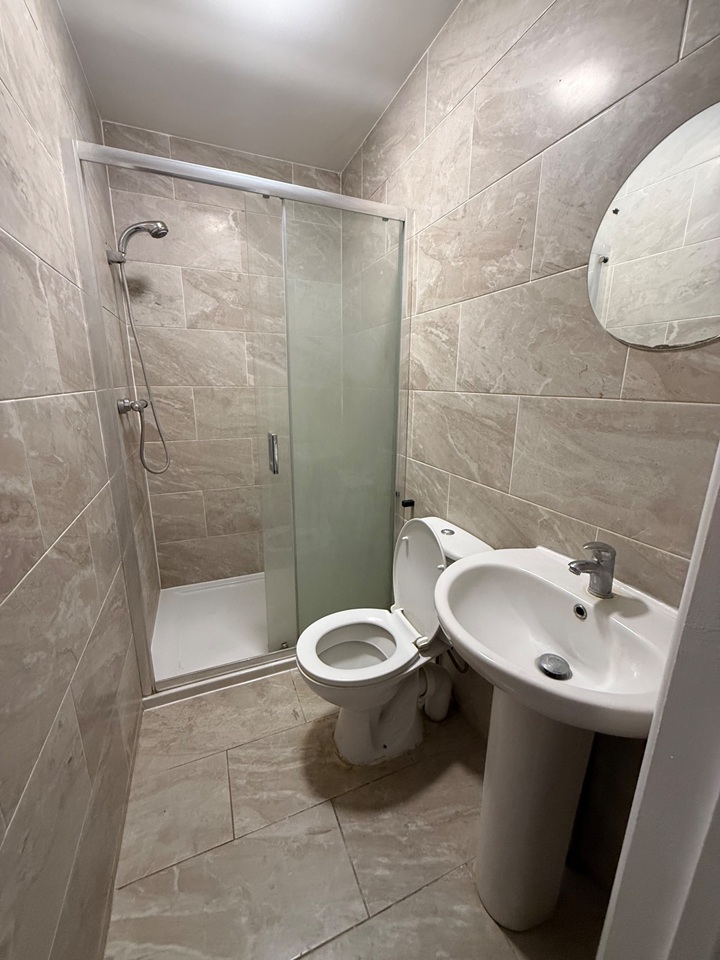 Additional image 3 of 6 Bed Semi-Detached House, Elfleda Road, CB5, N1 7GU