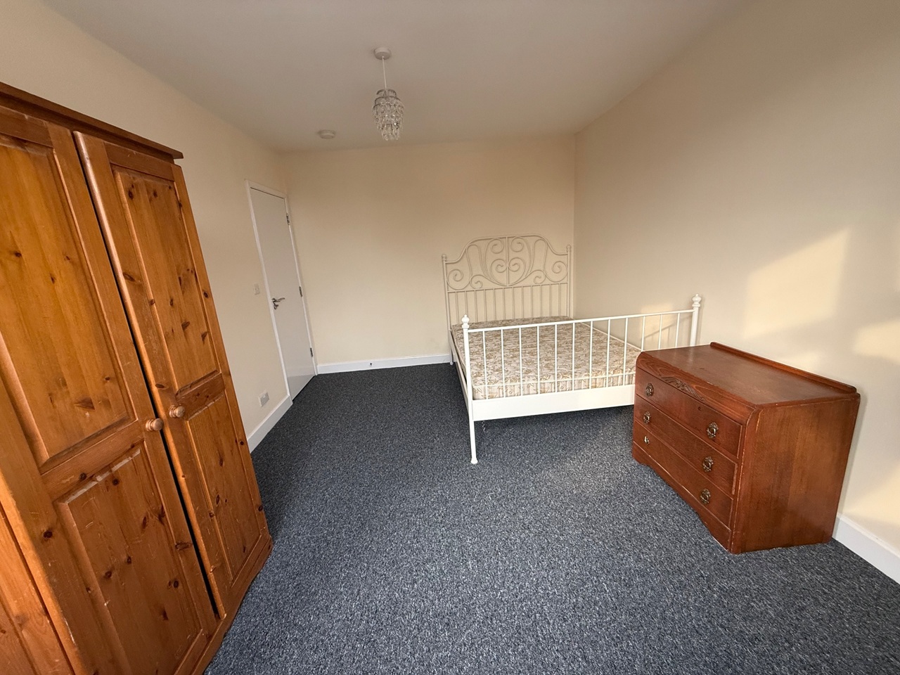Additional image 7 of 6 Bed Semi-Detached House, Elfleda Road, CB5, N1 7GU