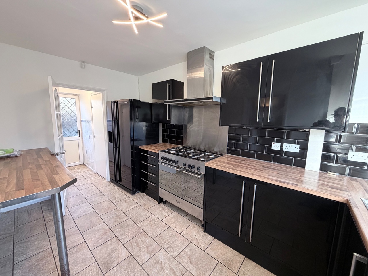 Additional image 4 of 3 Bed Terraced House, Surbiton Road, M40, N1 7GU