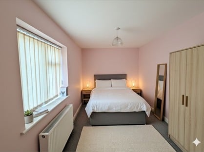 2 Bed Flat, Hall Lane, LS12