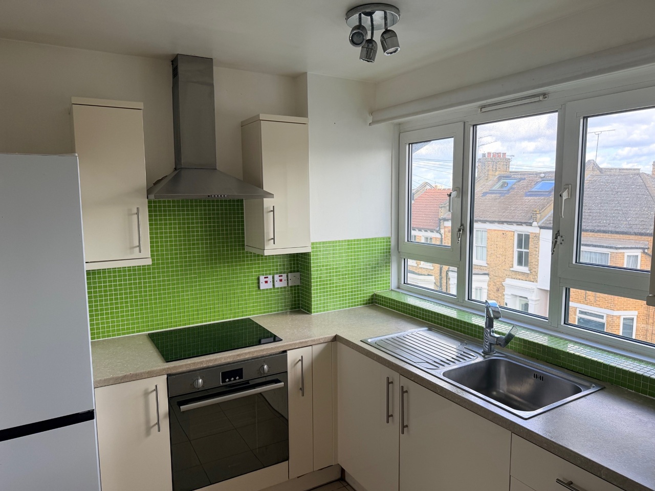 Additional image 2 of 2 Bed Flat, Vestry Road, SE5, N1 7GU