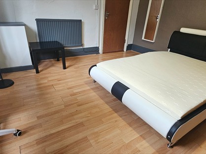 Room in a Shared House, King Edward's Road, SA1