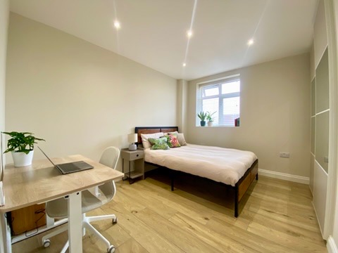 4 Bed Maisonette, Neckinger Estate, SE16, N1 7GU