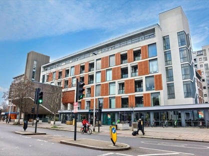 1 Bed Flat, Cornell Square, SW8
