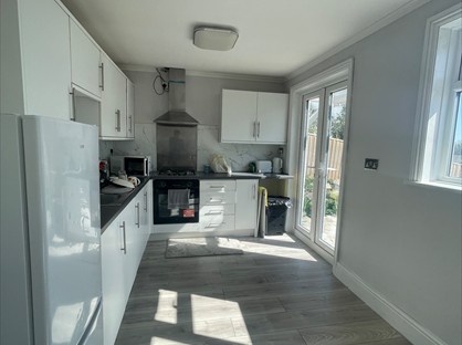 3 Bed Semi-Detached House, Leeson Road, PO38