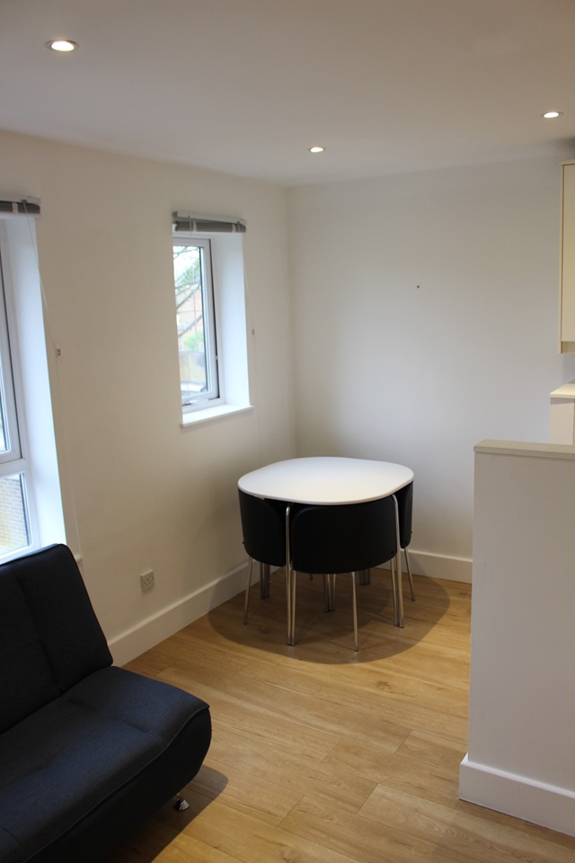 Additional image 11 of 1 Bed Maisonette, Bowerman Close, OX5, N1 7GU