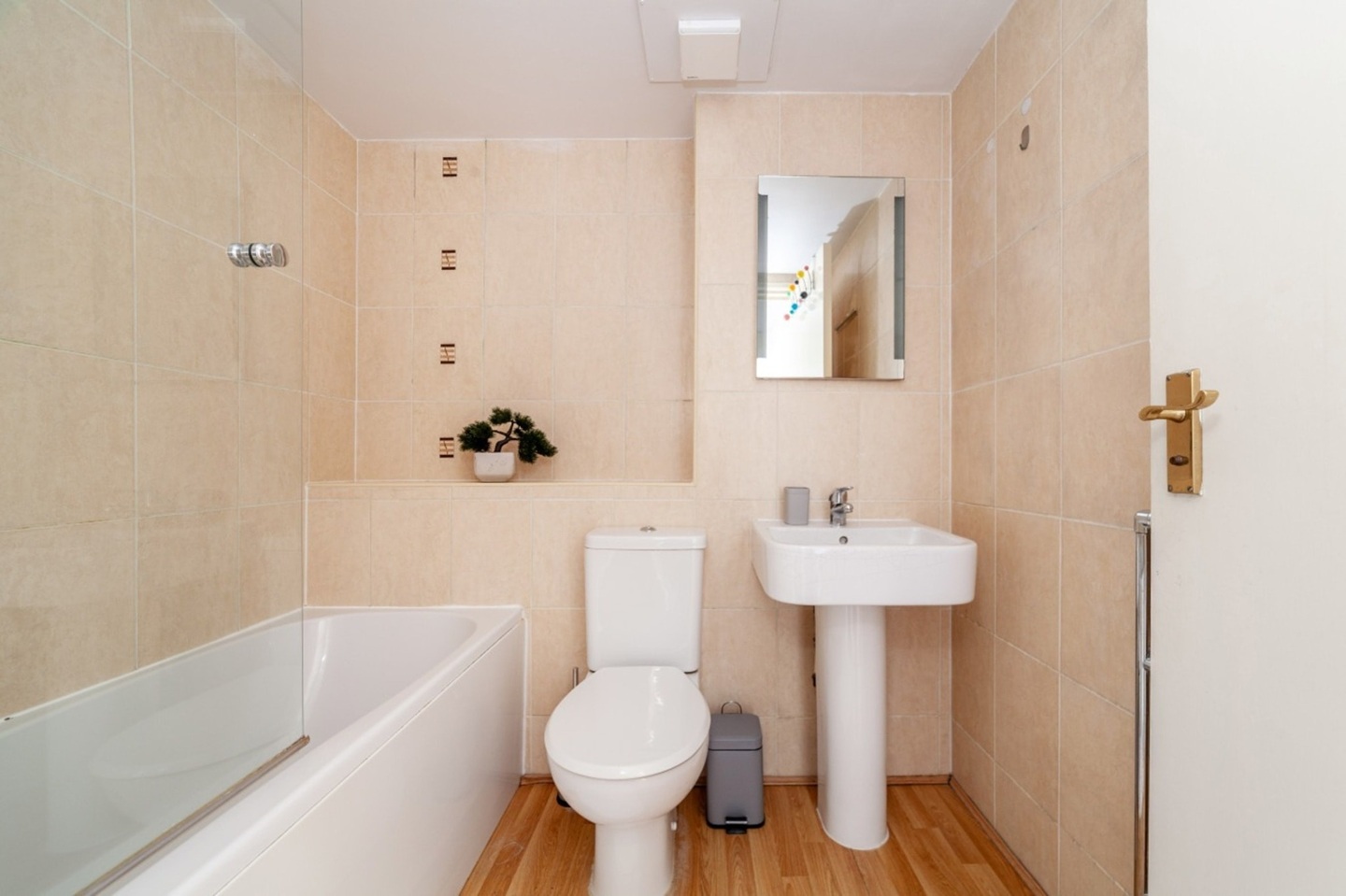 Additional image 7 of 1 Bed Flat, Discovery Walk, E1W, N1 7GU