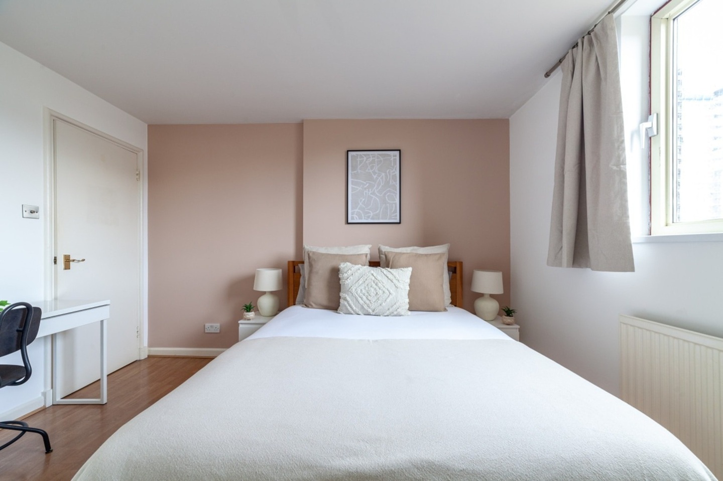 Additional image 6 of 1 Bed Flat, Discovery Walk, E1W, N1 7GU