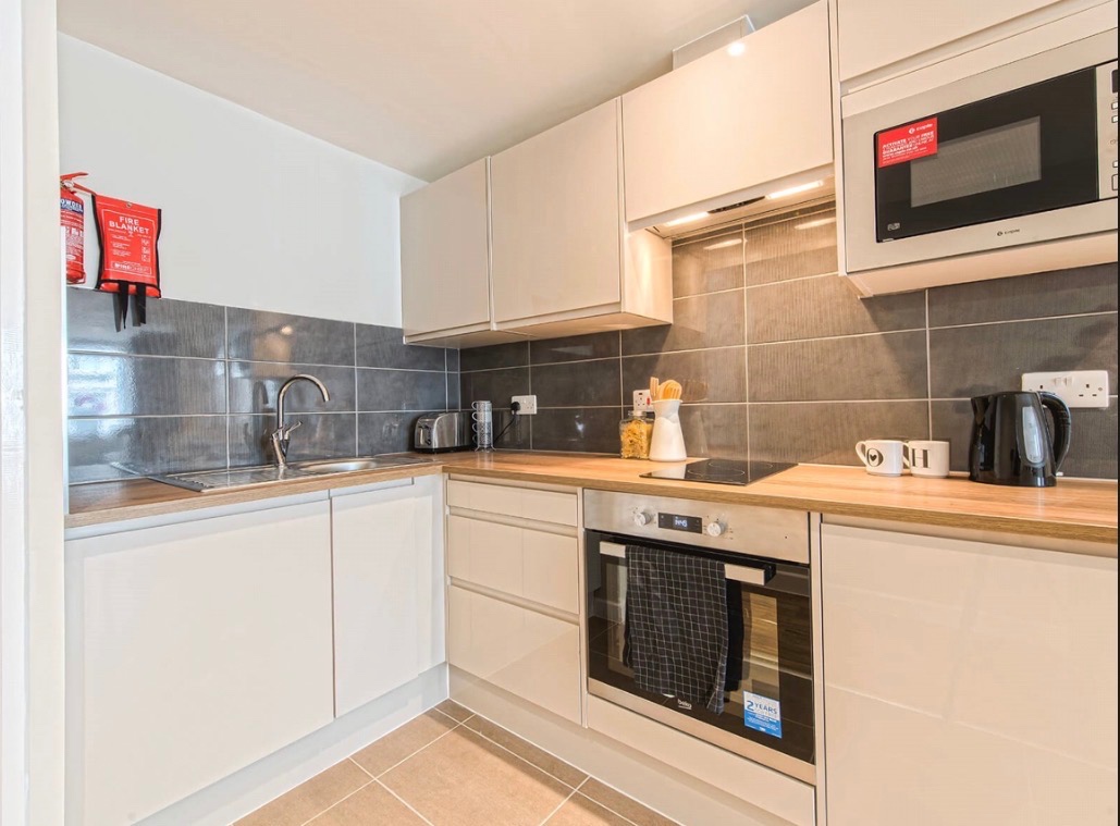 Additional image 3 of 1 Bed Flat, East Parade, LS1, N1 7GU