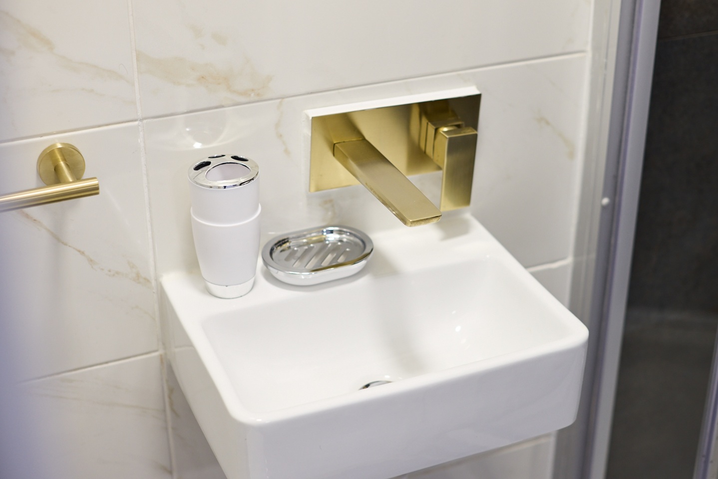 Additional image 10 of Studio Flat, Brick Lane, E1, N1 7GU