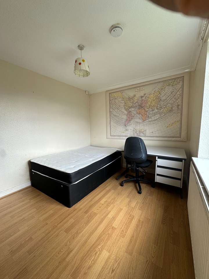 Additional image 2 of 6 Bed End Terrace, Roman Way, B15, N1 7GU