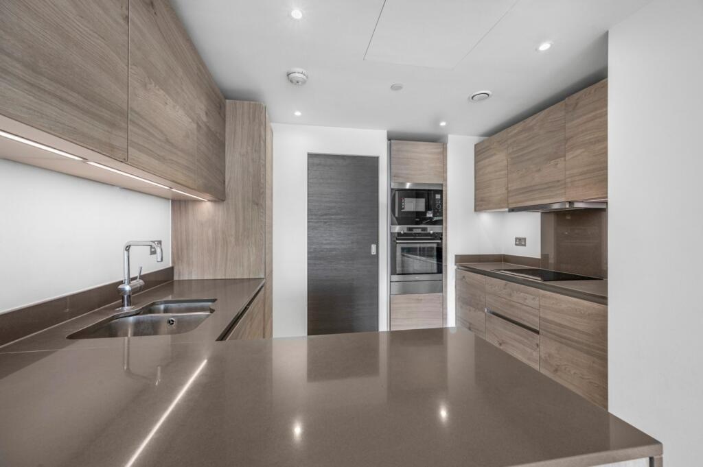 Additional image 9 of 2 Bed Flat, Conquest Tower, SE1, N1 7GU