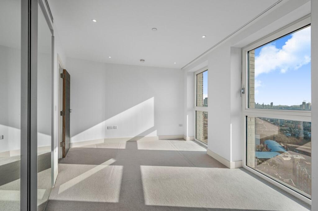 Additional image 4 of 2 Bed Flat, Conquest Tower, SE1, N1 7GU