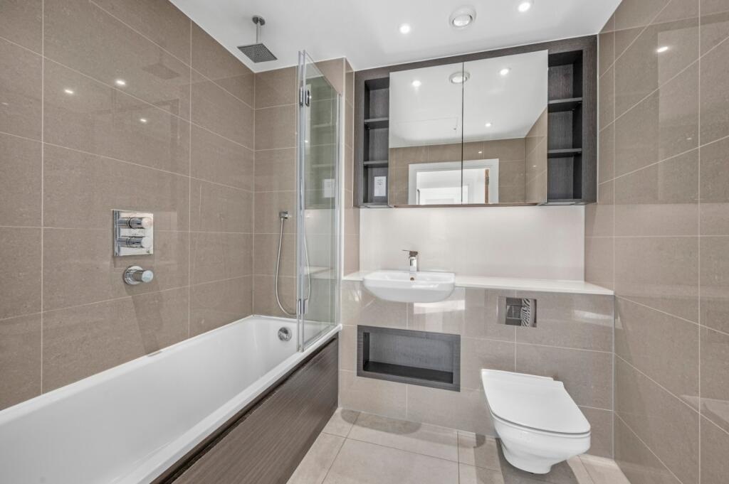 Additional image 6 of 2 Bed Flat, Conquest Tower, SE1, N1 7GU