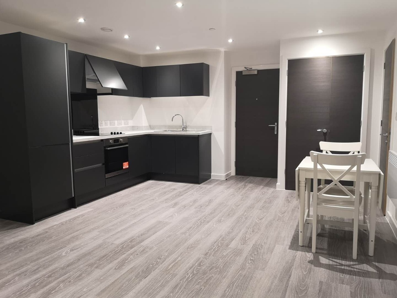 Additional image 3 of 1 Bed Flat, Woden Street, M5, N1 7GU