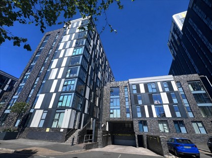 1 Bed Flat, Woden Street, M5