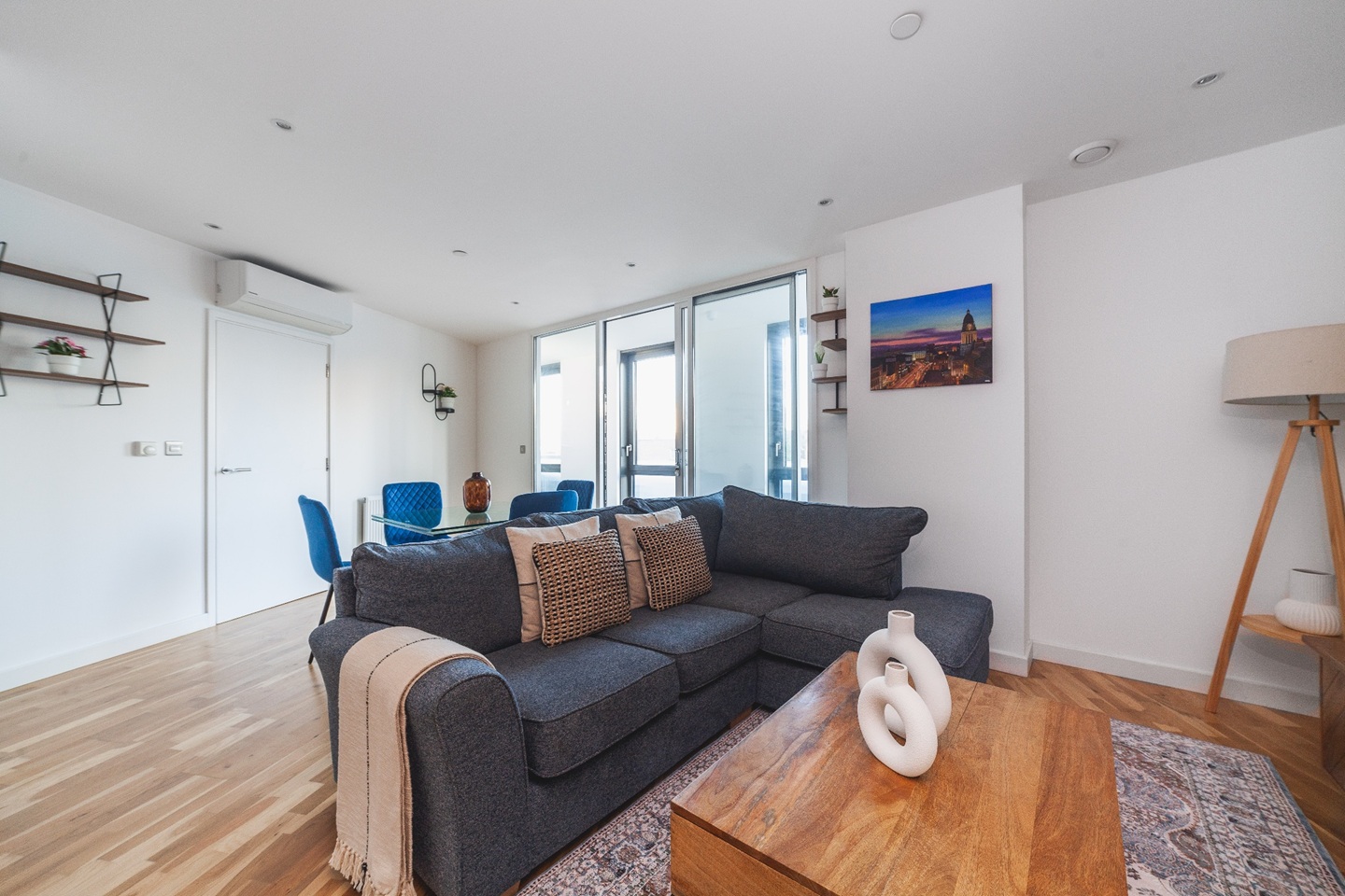 Additional image 3 of 2 Bed Flat, Black Prince Road, SE1, N1 7GU