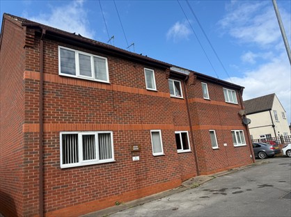 1 Bed Flat, Newbigg, DN9