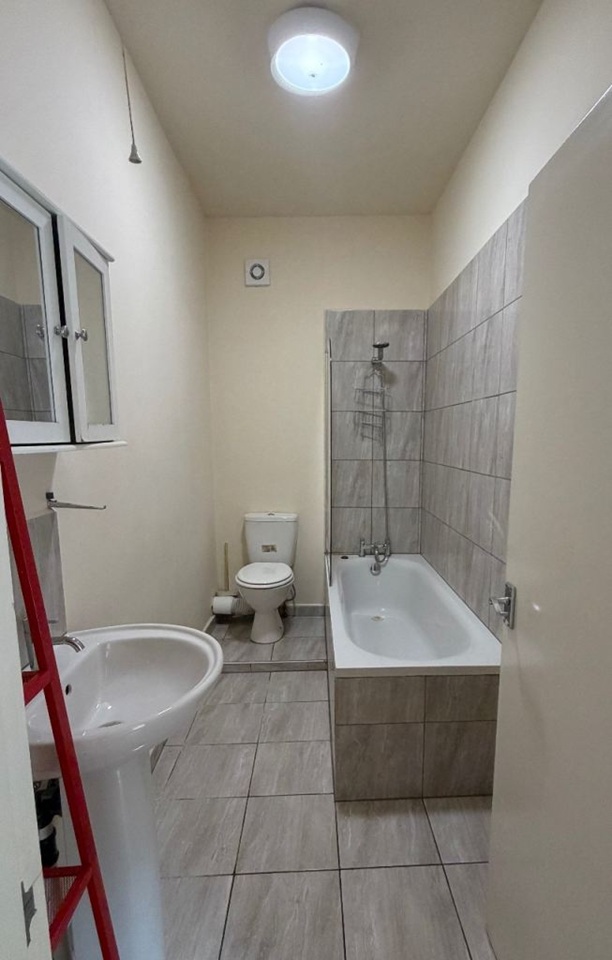 Additional image 7 of Room in a Shared Flat, Waverley St, NG7, N1 7GU