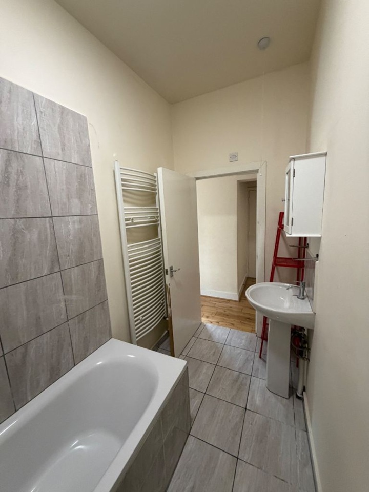 Additional image 8 of Room in a Shared Flat, Waverley St, NG7, N1 7GU