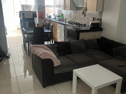 Room in a Shared House, Tiverton Road, B29