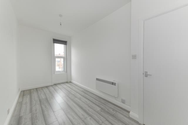 Additional image 3 of 1 Bed Flat, Kilburn High Road, NW6, N1 7GU