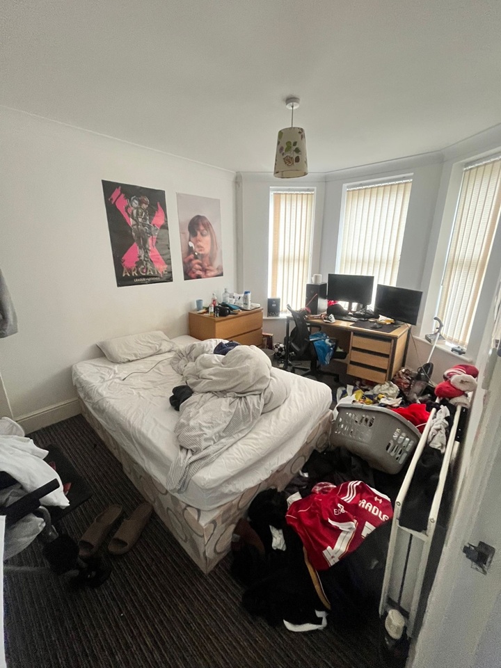Room in a Shared House, Denison Road, M14, N1 7GU
