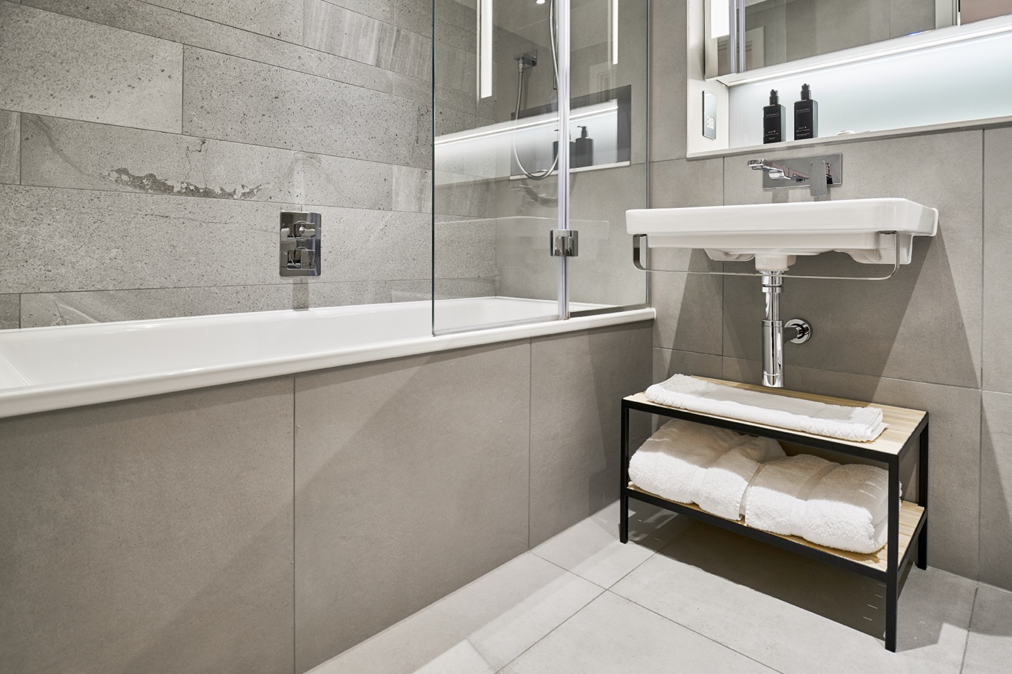 Additional image 9 of 1 Bed Flat, Citysuites, M3, N1 7GU