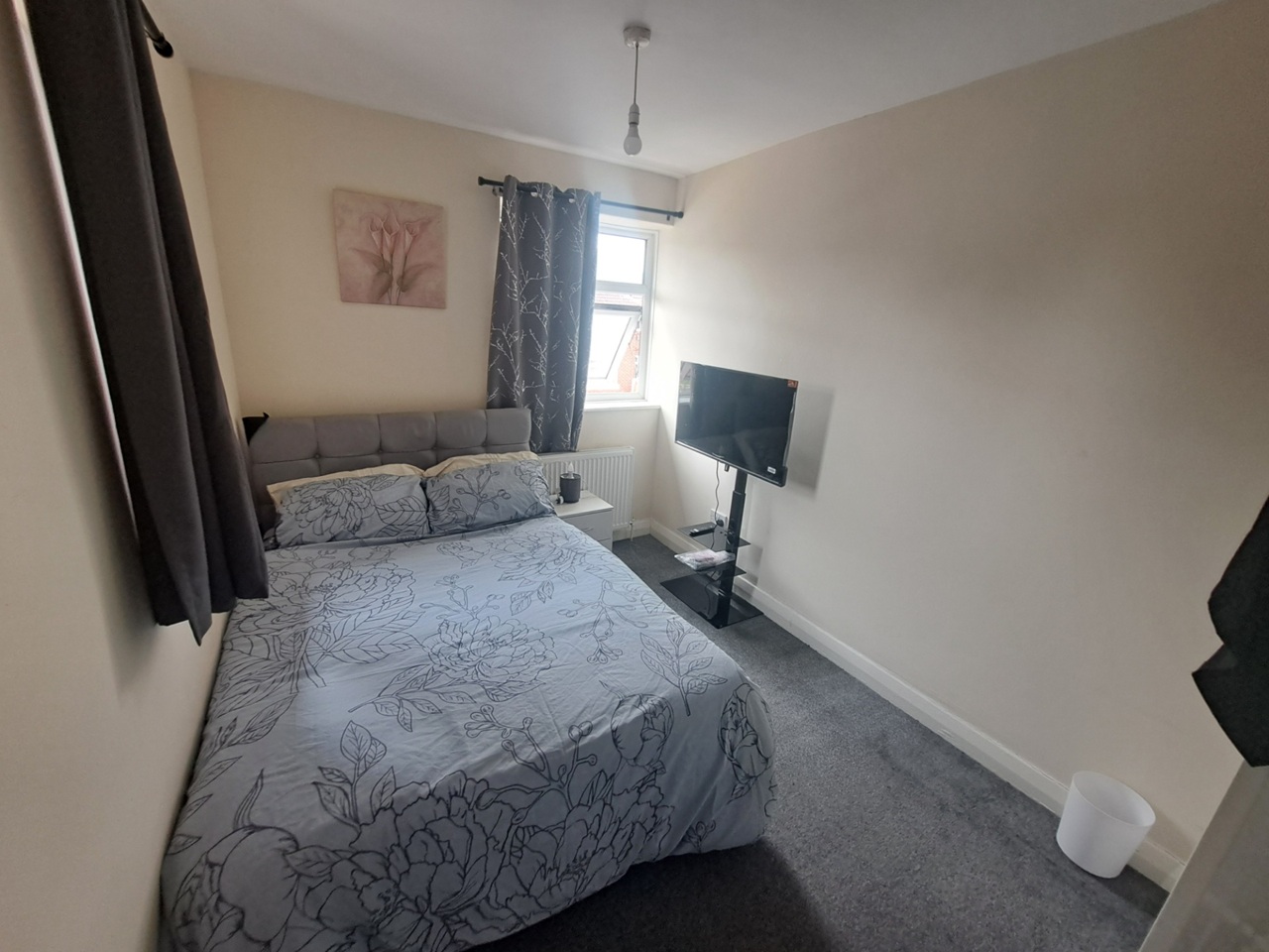 Additional image 3 of Room in a Shared House, Halliday Road, M40, N1 7GU