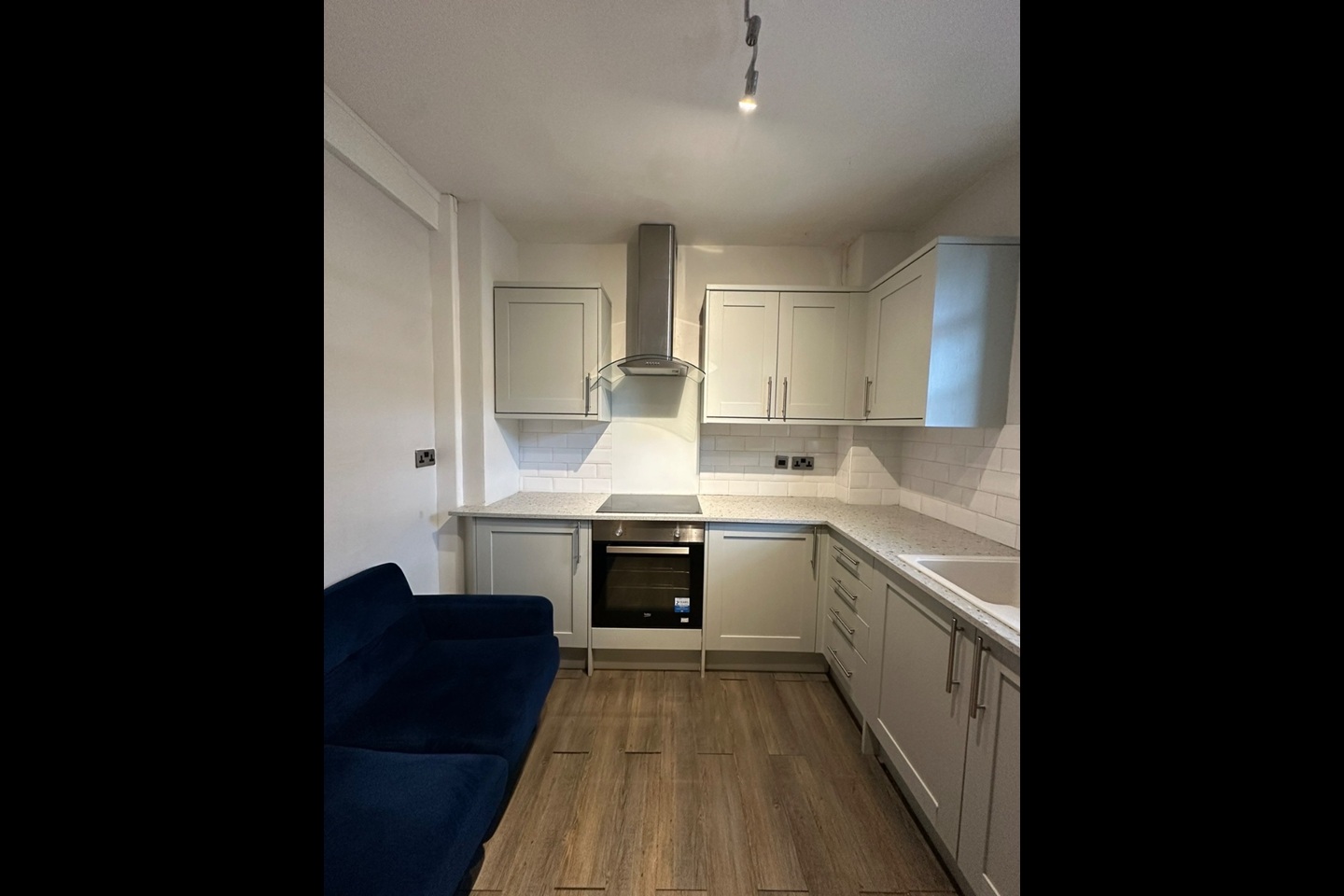 Additional image 16 of 2 Bed Flat, Holm Oak Mews, SW4, N1 7GU