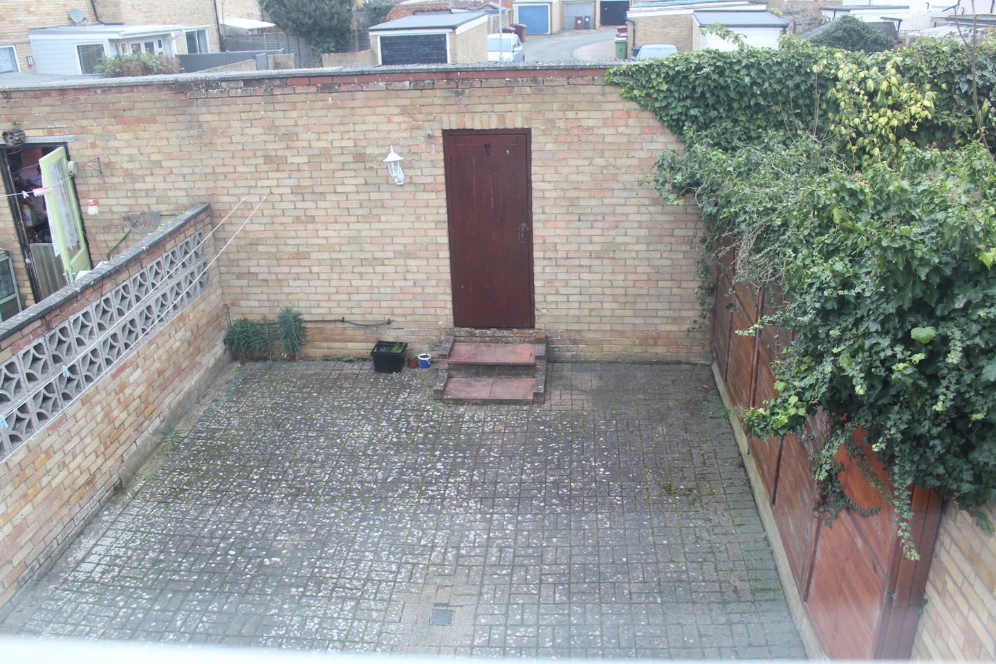 Additional image 9 of 3 Bed Terraced House, Circuit Lane, RG30, N1 7GU