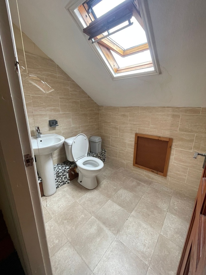 Additional image 2 of Room in a Shared House, Haddon Road, LS4, N1 7GU