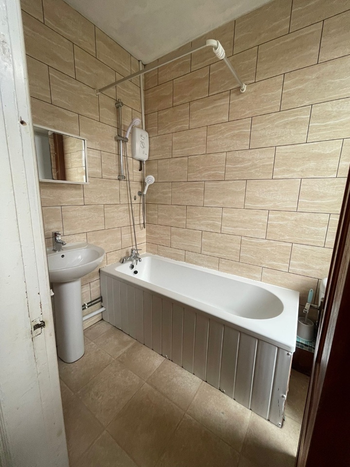 Additional image 5 of Room in a Shared House, Haddon Road, LS4, N1 7GU