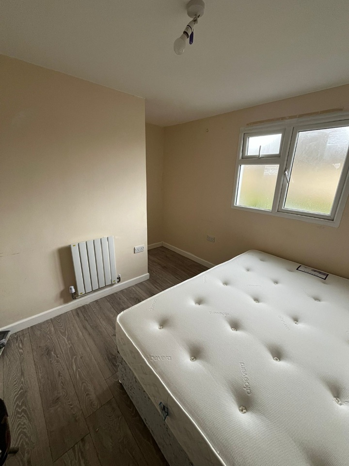 Room in a Shared House, Oatland Road, LS7, N1 7GU