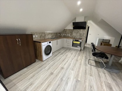Studio Flat, London Road, GU1