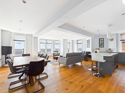 2 Bed Flat, Cliff House, IP11