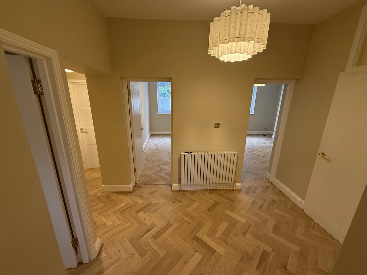 4 Bed Flat, King Edward's Road, E9 photo 4