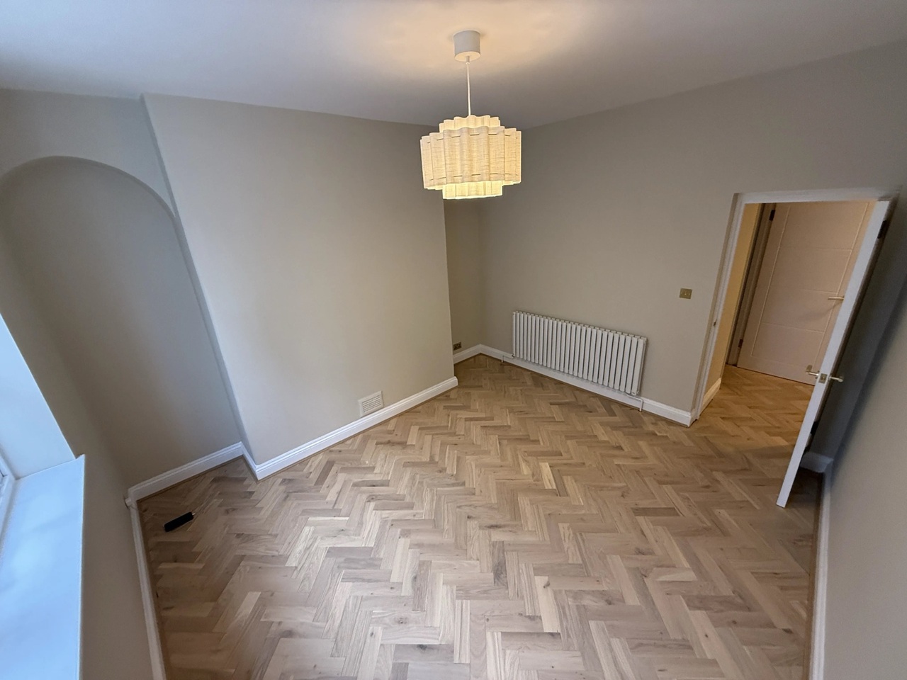 4 Bed Flat, King Edward's Road, E9 photo 5