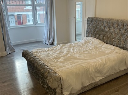 1 Bed End Terrace, Luton High St, ME5