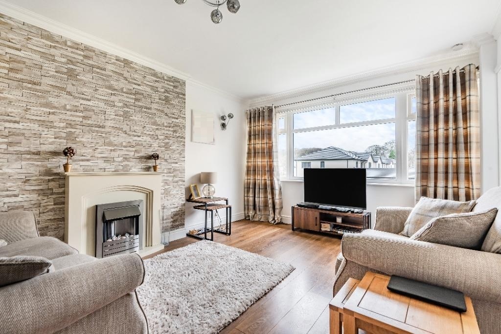 Additional image 2 of 2 Bed Flat, High Moor Court, LS17, N1 7GU