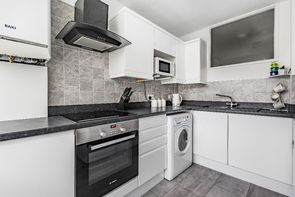 Additional image 4 of 2 Bed Flat, High Moor Court, LS17, N1 7GU
