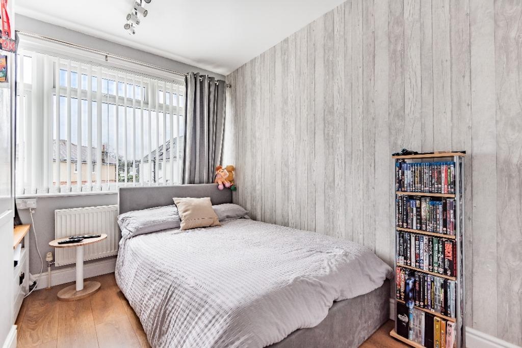 Additional image 6 of 2 Bed Flat, High Moor Court, LS17, N1 7GU